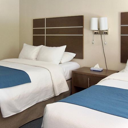 Big Tub Resort & Marina Tobermory Bagian luar foto